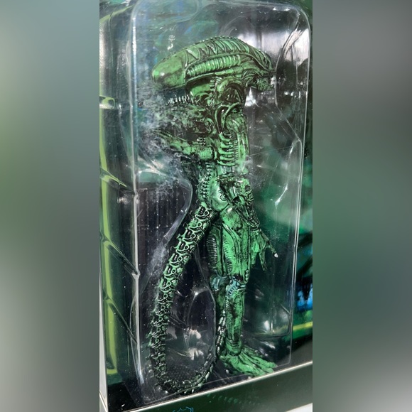 Hiya Toys Aliens Lead Green Battle Damaged Alien Warrior Set Alien Resurrection - Picture 3 of 11